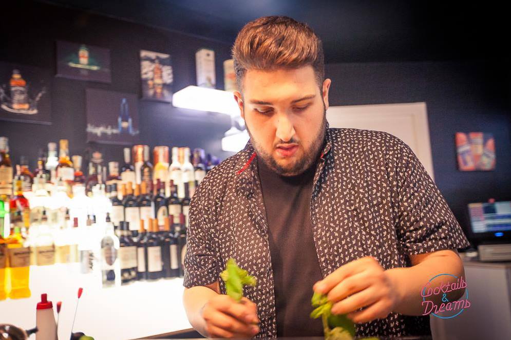 lavoro bartender