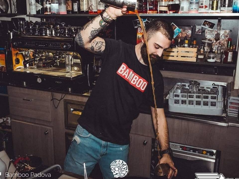 lavoro barman