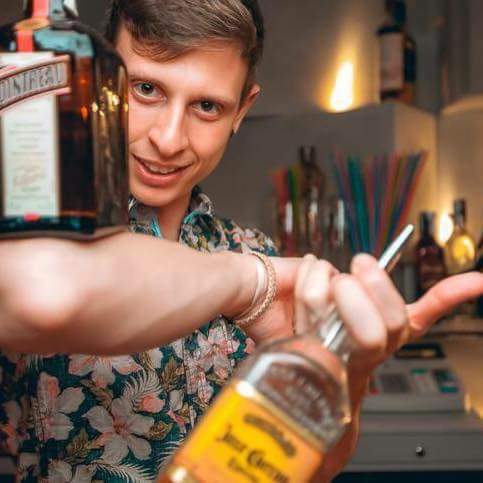 lavoro bartender