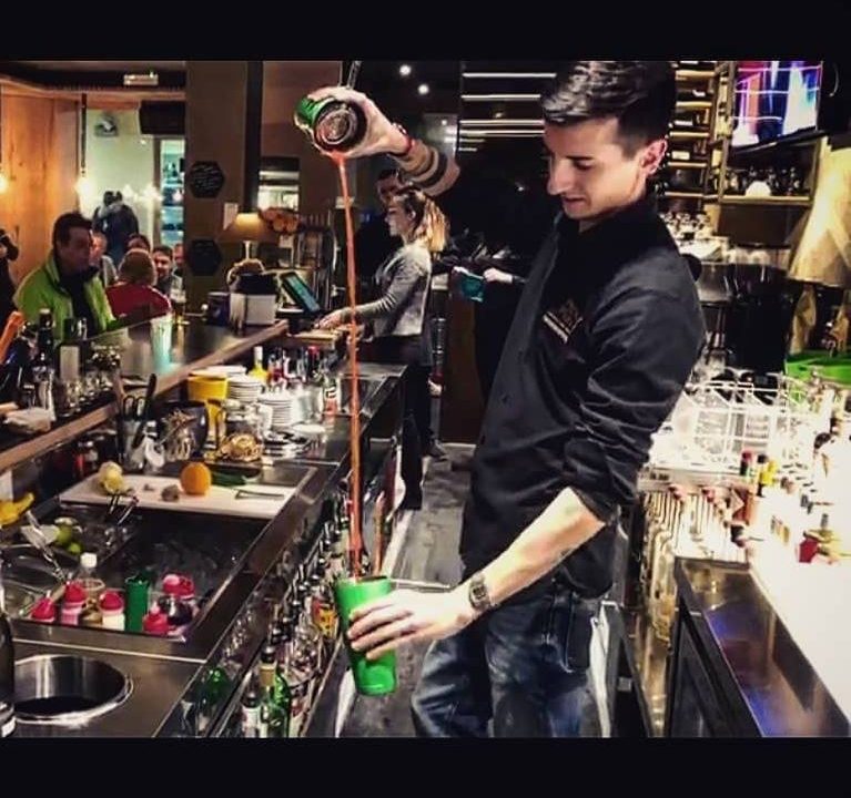 lavoro barman